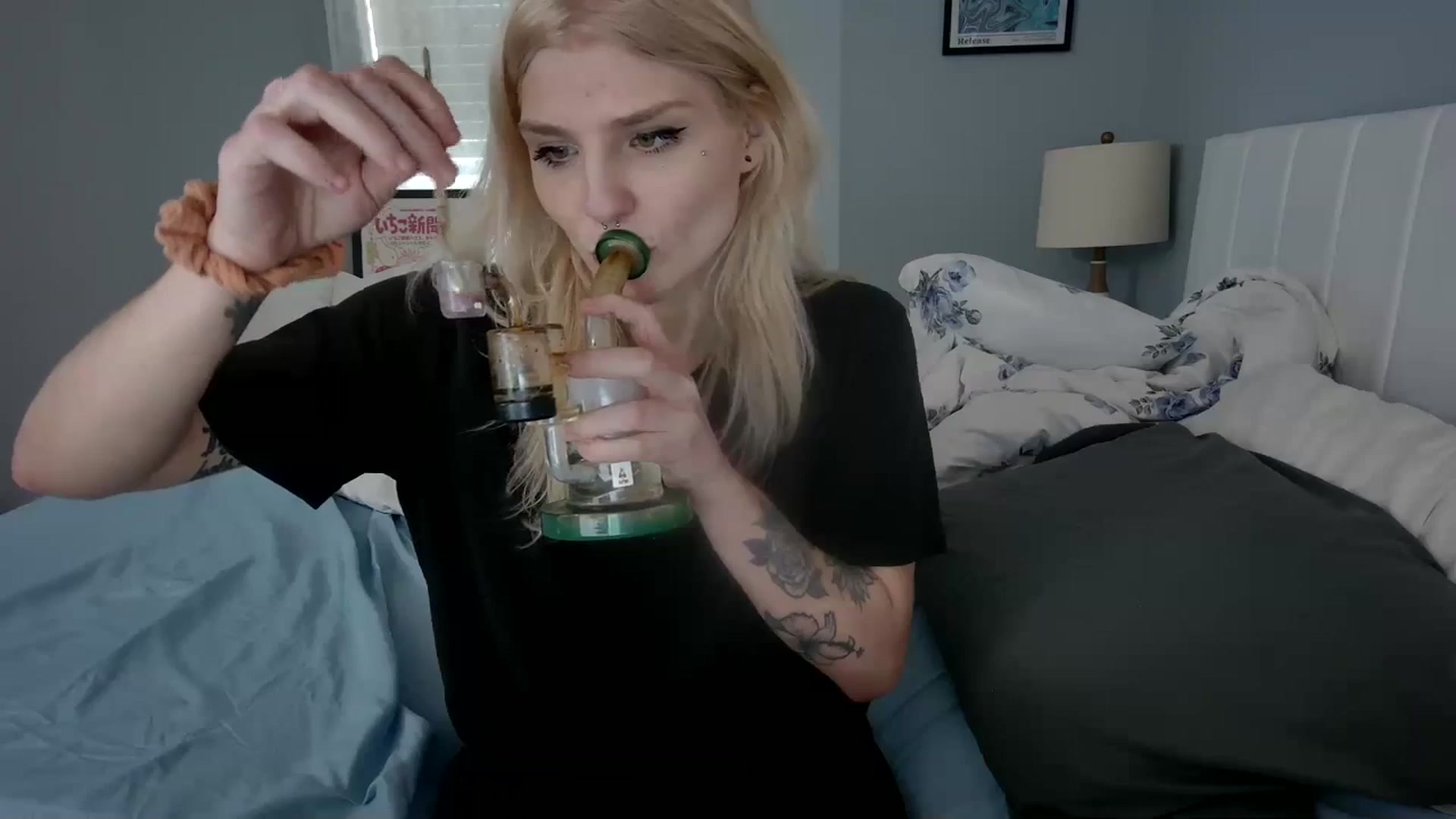 Gallery image thumbnail from DuckChan0's myfreecams stream on, 01/04/2024, 20:11 image 2 of 20