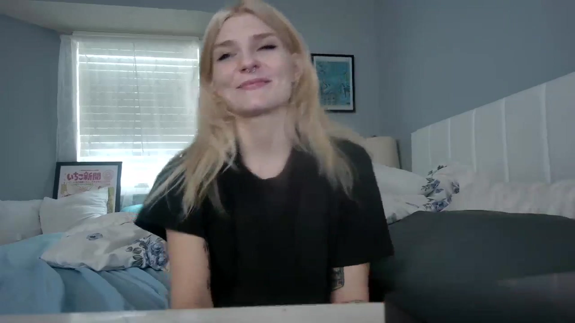 Gallery image thumbnail from DuckChan0's myfreecams stream on, 01/04/2024, 20:11 image 13 of 20