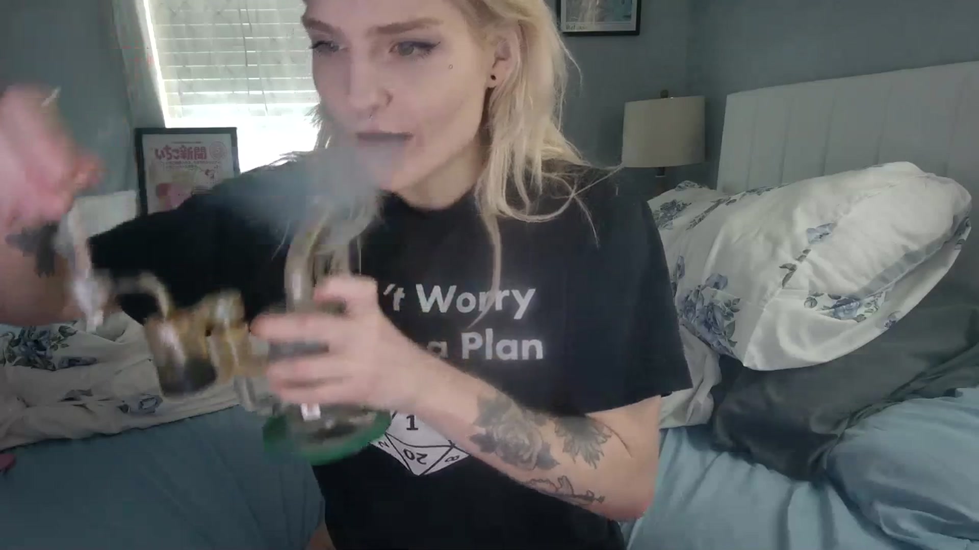 Gallery image thumbnail from DuckChan0's myfreecams stream on, 01/05/2024, 17:32 image 11 of 20