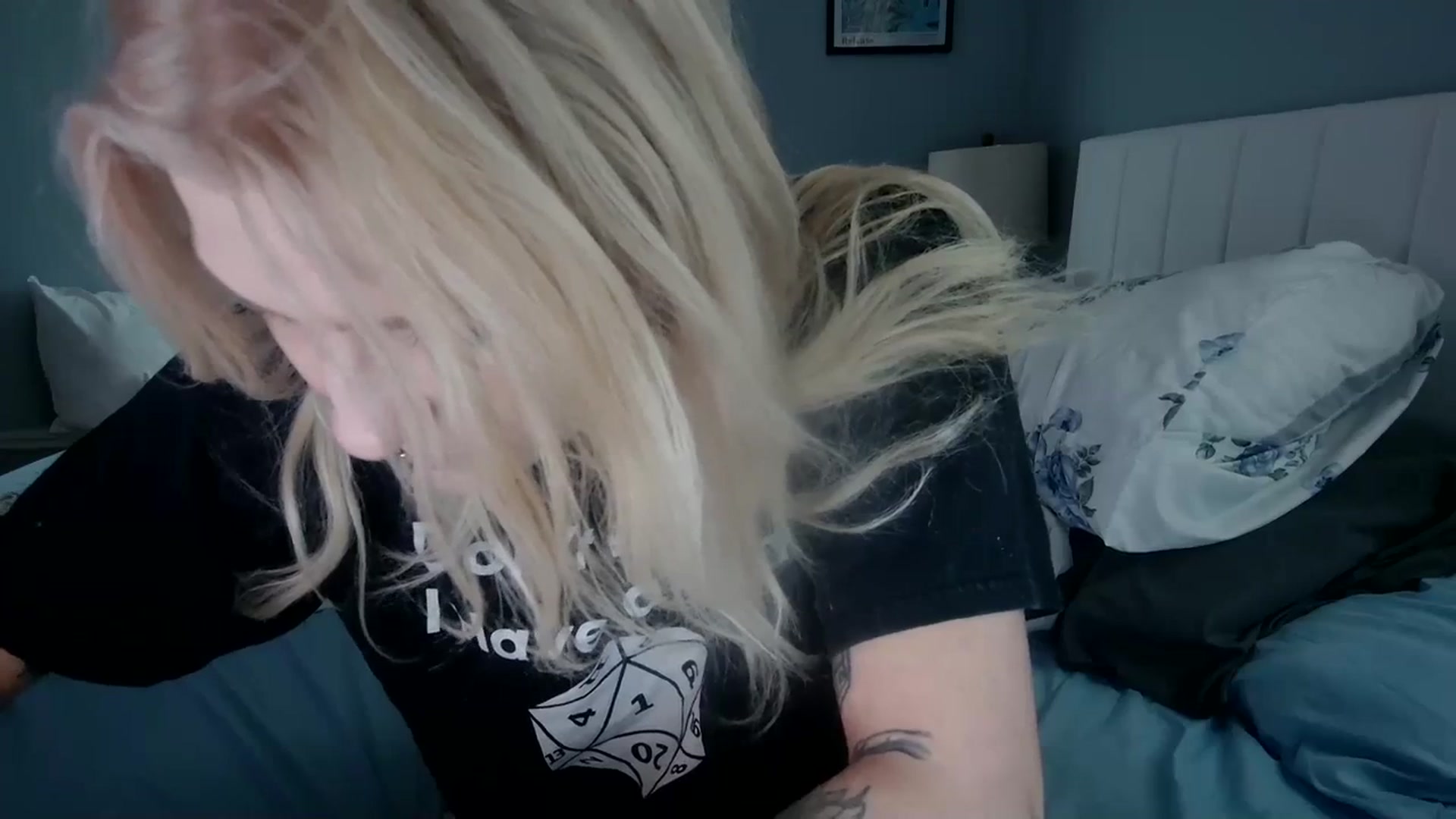 Gallery image thumbnail from DuckChan0's myfreecams stream on, 01/05/2024, 17:32 image 9 of 20