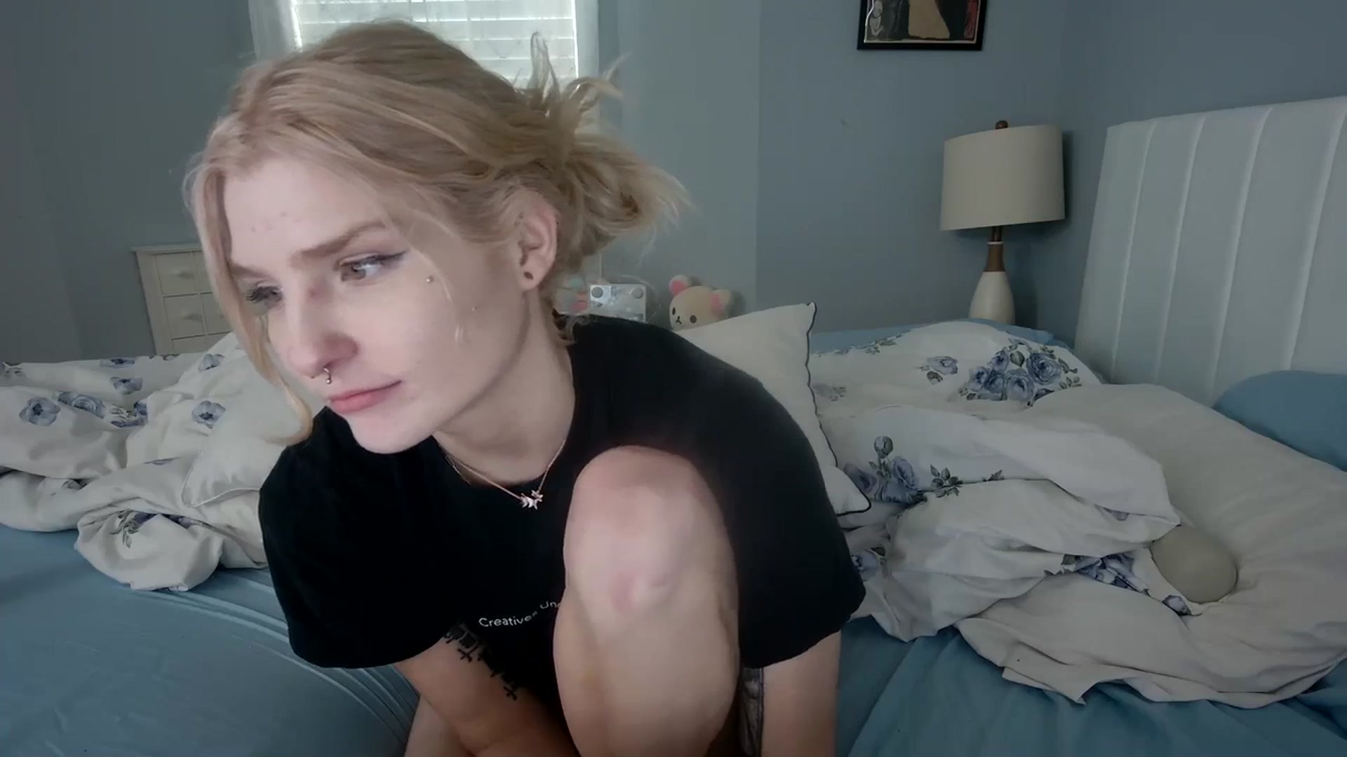 Gallery image thumbnail from DuckChan0's myfreecams stream on, 01/09/2024, 20:18 image 11 of 20