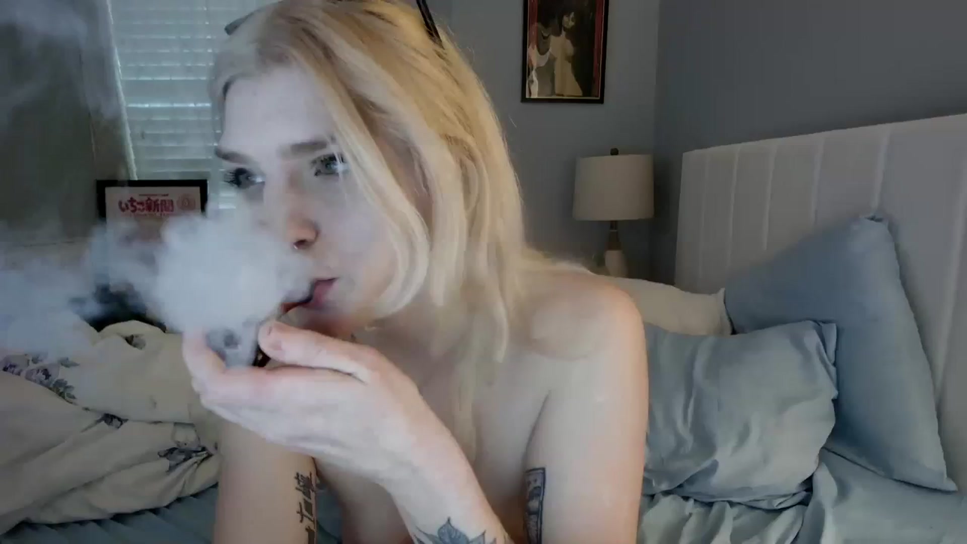 Gallery image thumbnail from DuckChan0's myfreecams stream on, 01/13/2024, 22:29 image 5 of 20
