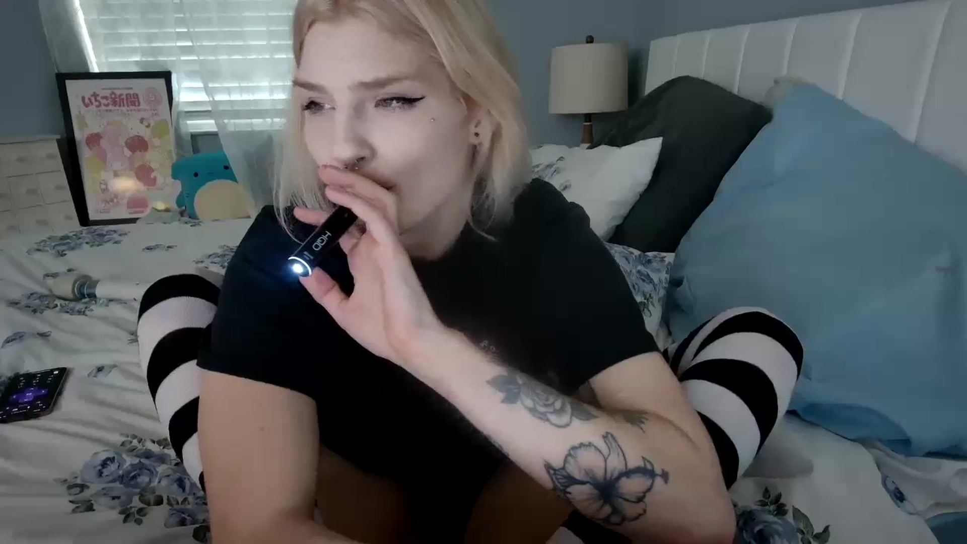Gallery image thumbnail from DuckChan0's myfreecams stream on, 01/16/2024, 17:08 image 16 of 20