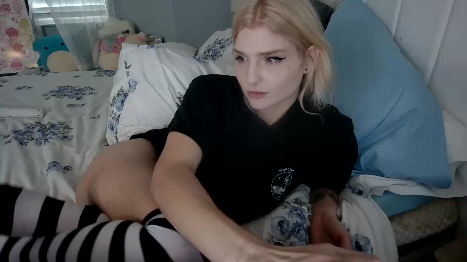 Gallery image thumbnail from DuckChan0's myfreecams stream on, 01/16/2024, 17:08 image 20 of 20