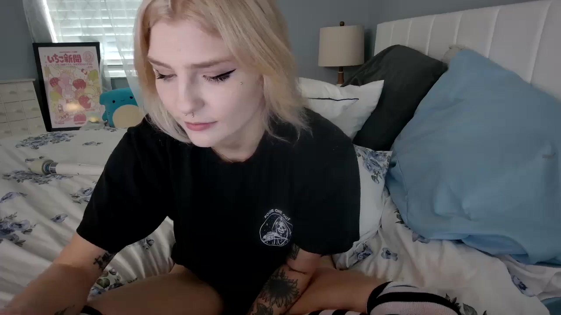 Gallery image thumbnail from DuckChan0's myfreecams stream on, 01/16/2024, 17:08 image 11 of 20