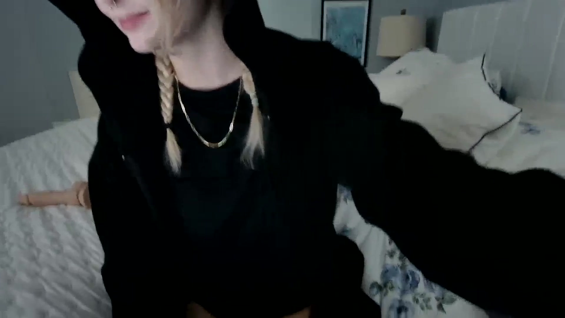 Gallery image thumbnail from DuckChan0's myfreecams stream on, 01/18/2024, 16:20 image 6 of 20