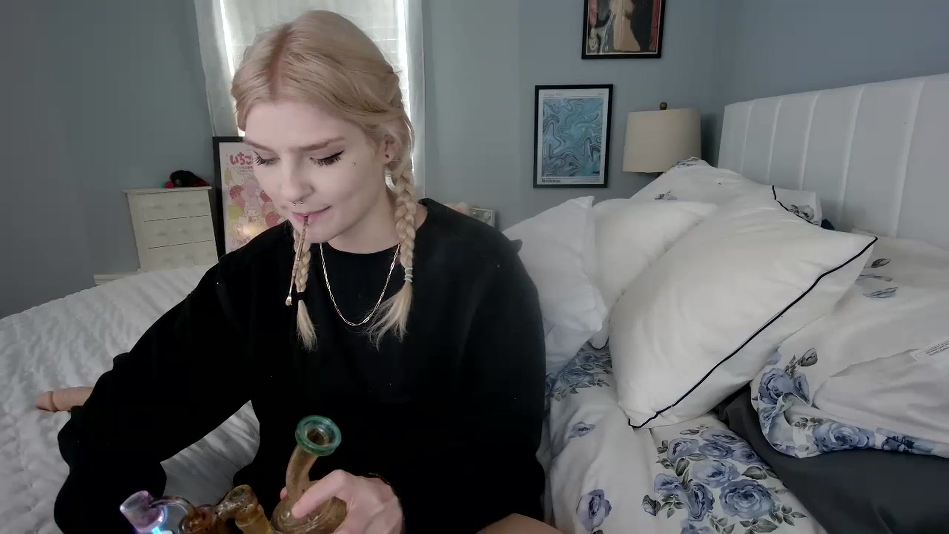 Gallery image thumbnail from DuckChan0's myfreecams stream on, 01/18/2024, 16:20 image 3 of 20