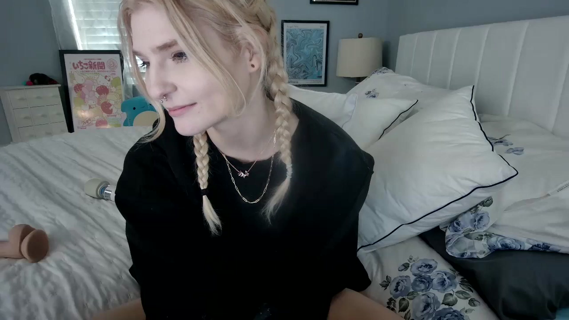 Gallery image thumbnail from DuckChan0's myfreecams stream on, 01/18/2024, 16:20 image 20 of 20