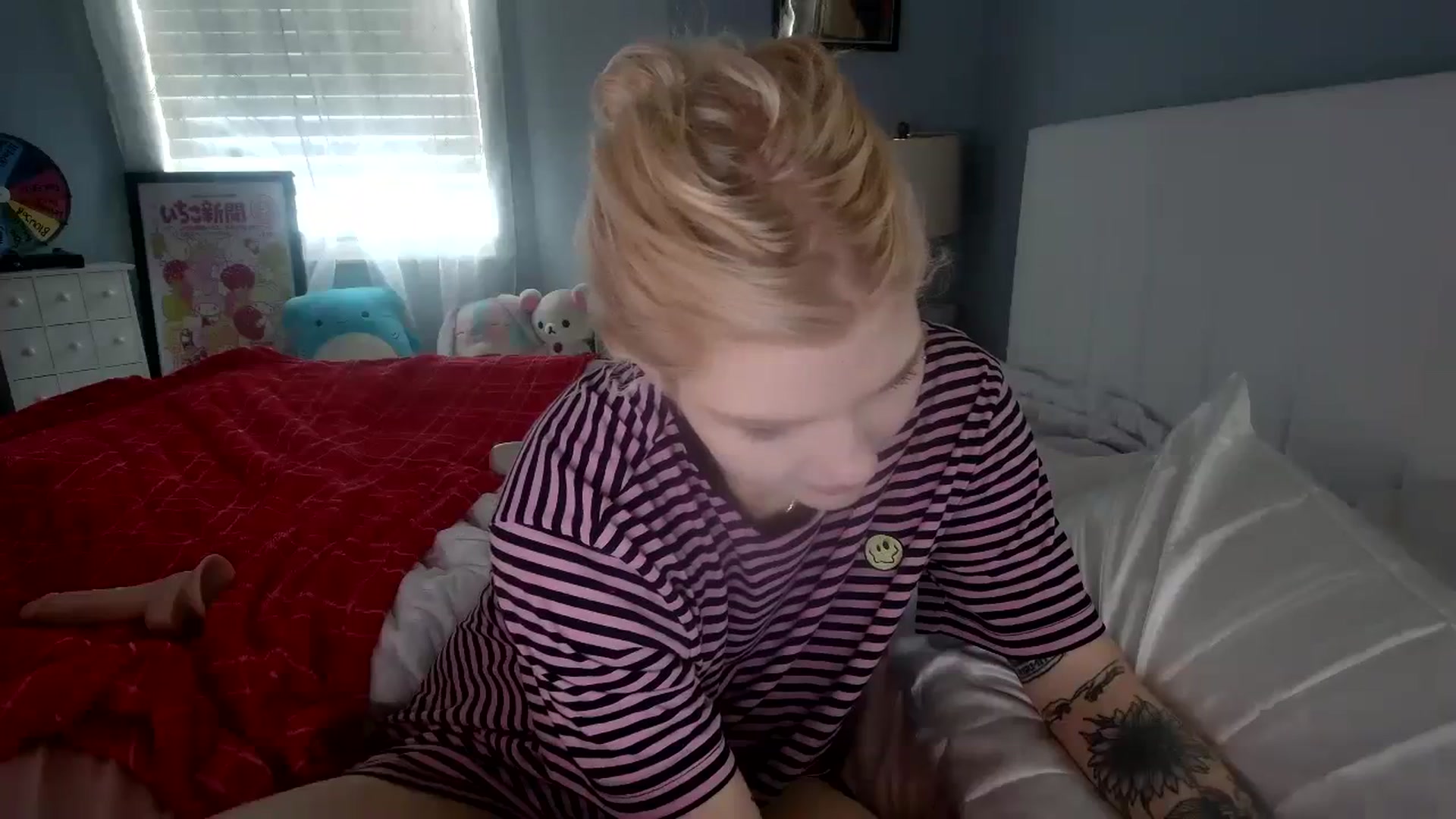 Gallery image thumbnail from DuckChan0's myfreecams stream on, 01/25/2024, 18:54 image 15 of 20