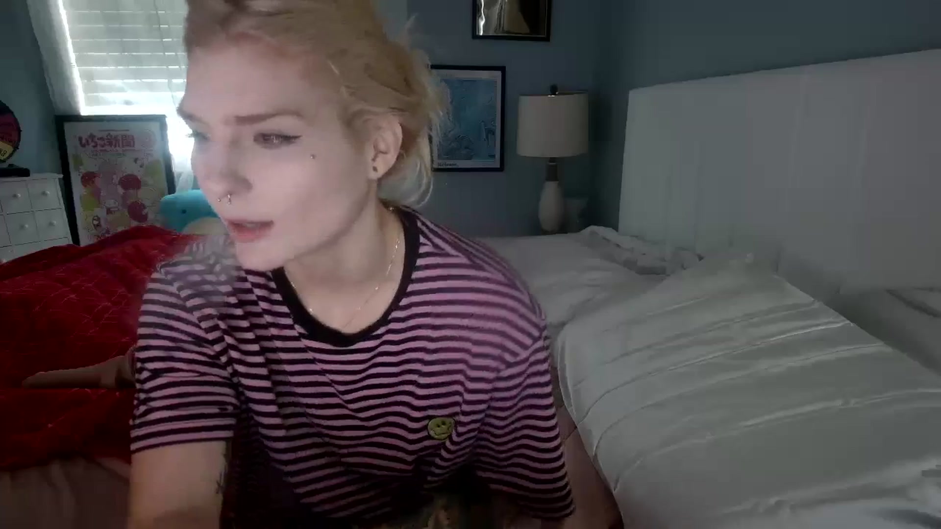 Gallery image thumbnail from DuckChan0's myfreecams stream on, 01/25/2024, 18:54 image 10 of 20