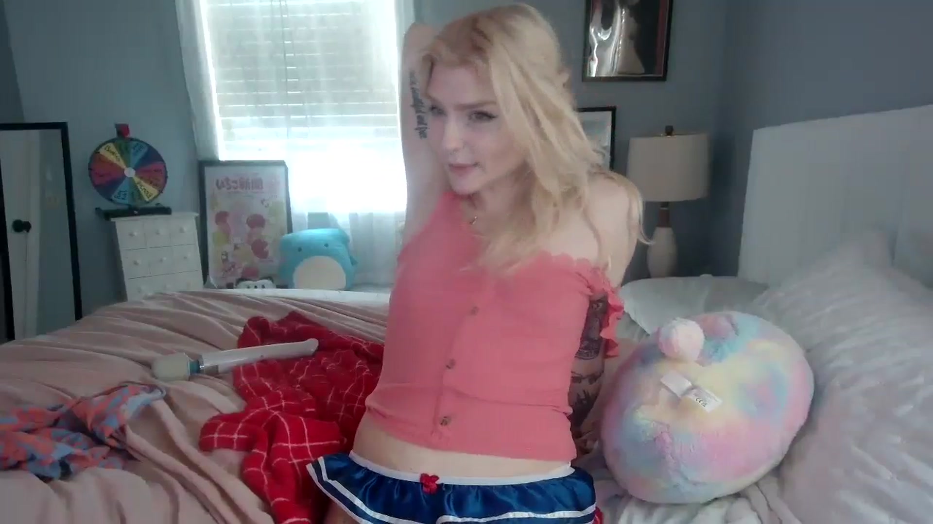 Gallery image thumbnail from DuckChan0's myfreecams stream on, 01/26/2024, 16:42 image 12 of 20