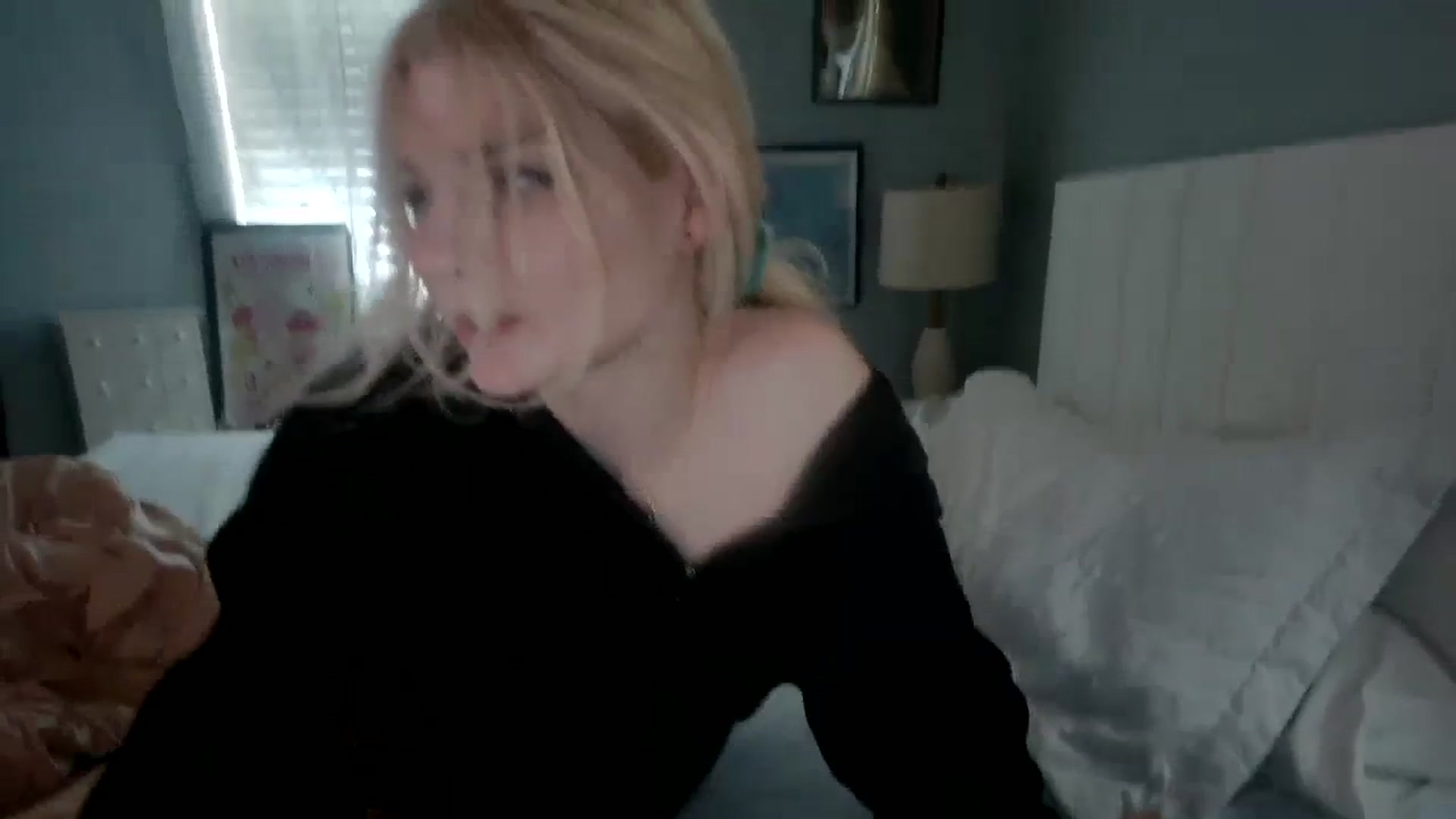 Gallery image thumbnail from DuckChan0's myfreecams stream on, 01/26/2024, 18:45 image 2 of 20