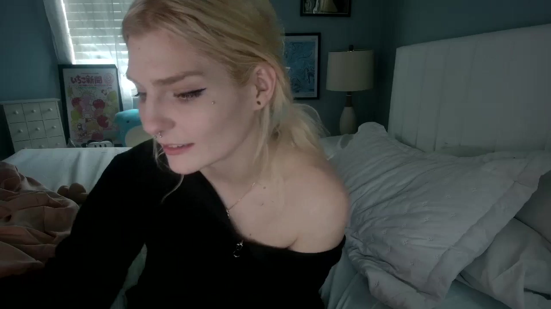 Gallery image thumbnail from DuckChan0's myfreecams stream on, 01/26/2024, 18:45 image 12 of 20