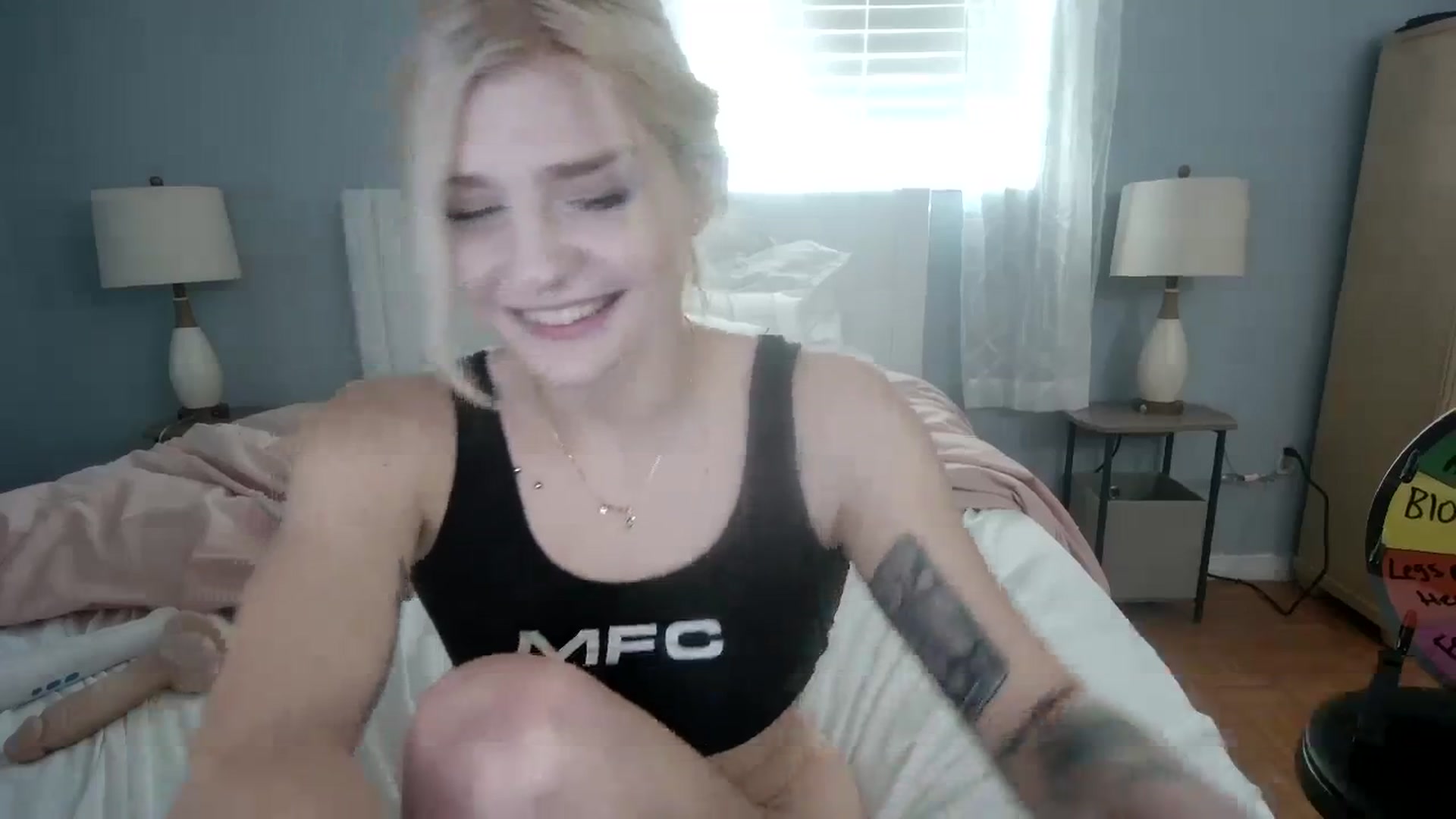 Gallery image thumbnail from DuckChan0's myfreecams stream on, 01/29/2024, 16:55 image 15 of 20