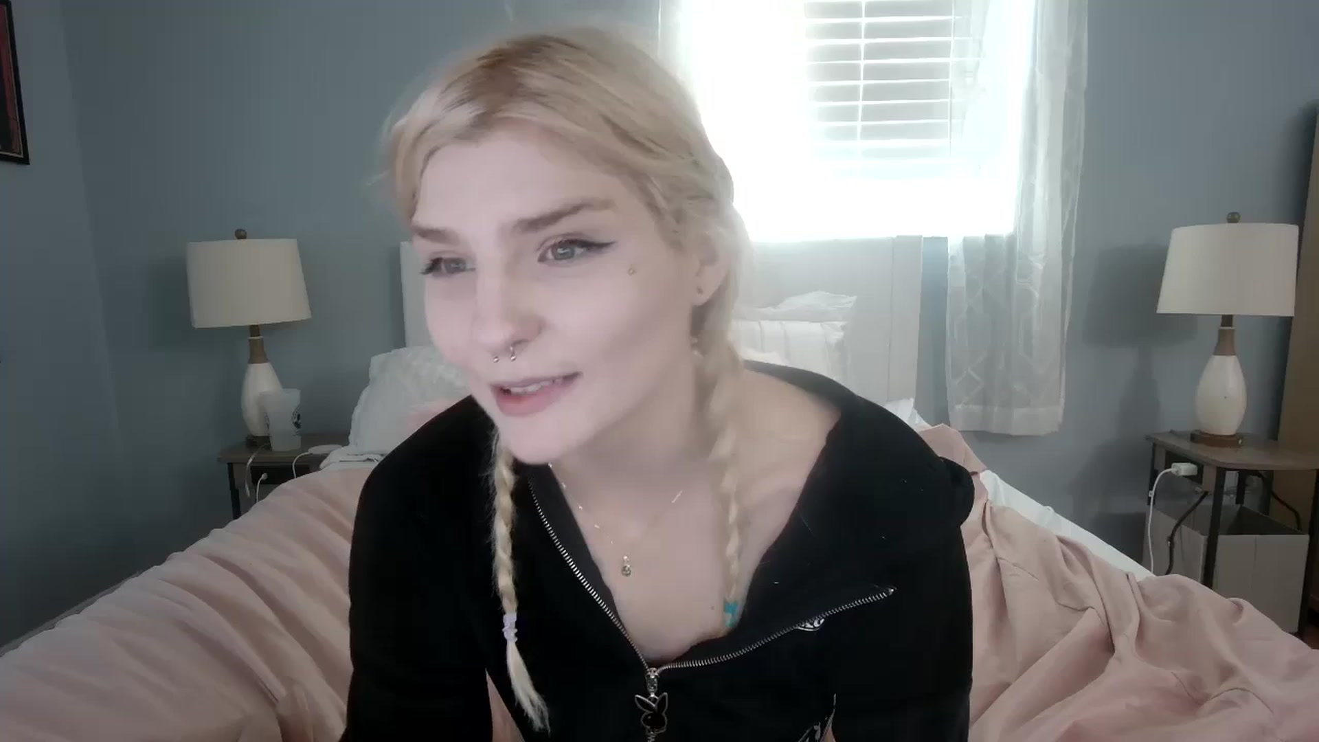 Gallery image thumbnail from DuckChan0's myfreecams stream on, 01/30/2024, 17:54 image 1 of 20