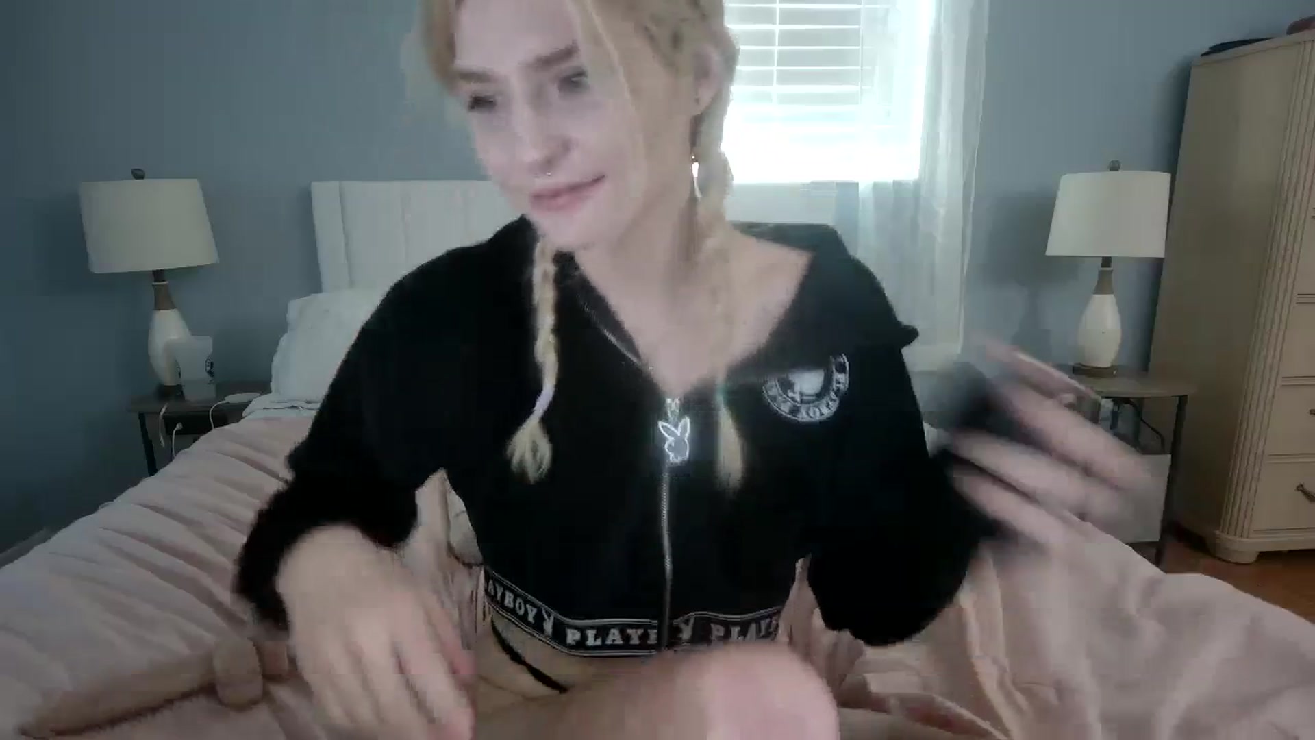 Gallery image thumbnail from DuckChan0's myfreecams stream on, 01/30/2024, 17:54 image 11 of 20