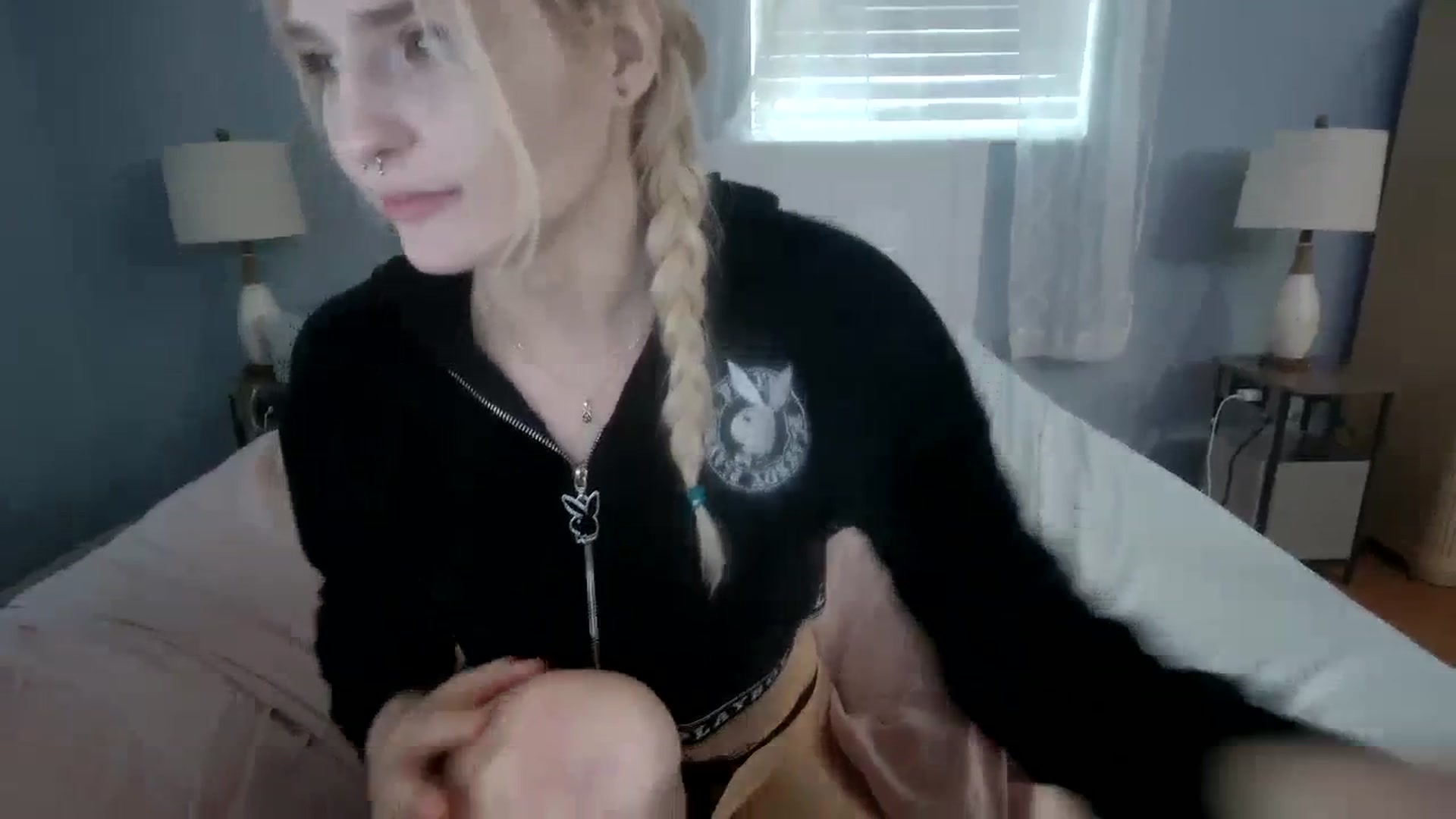 Gallery image thumbnail from DuckChan0's myfreecams stream on, 01/30/2024, 18:43 image 16 of 20