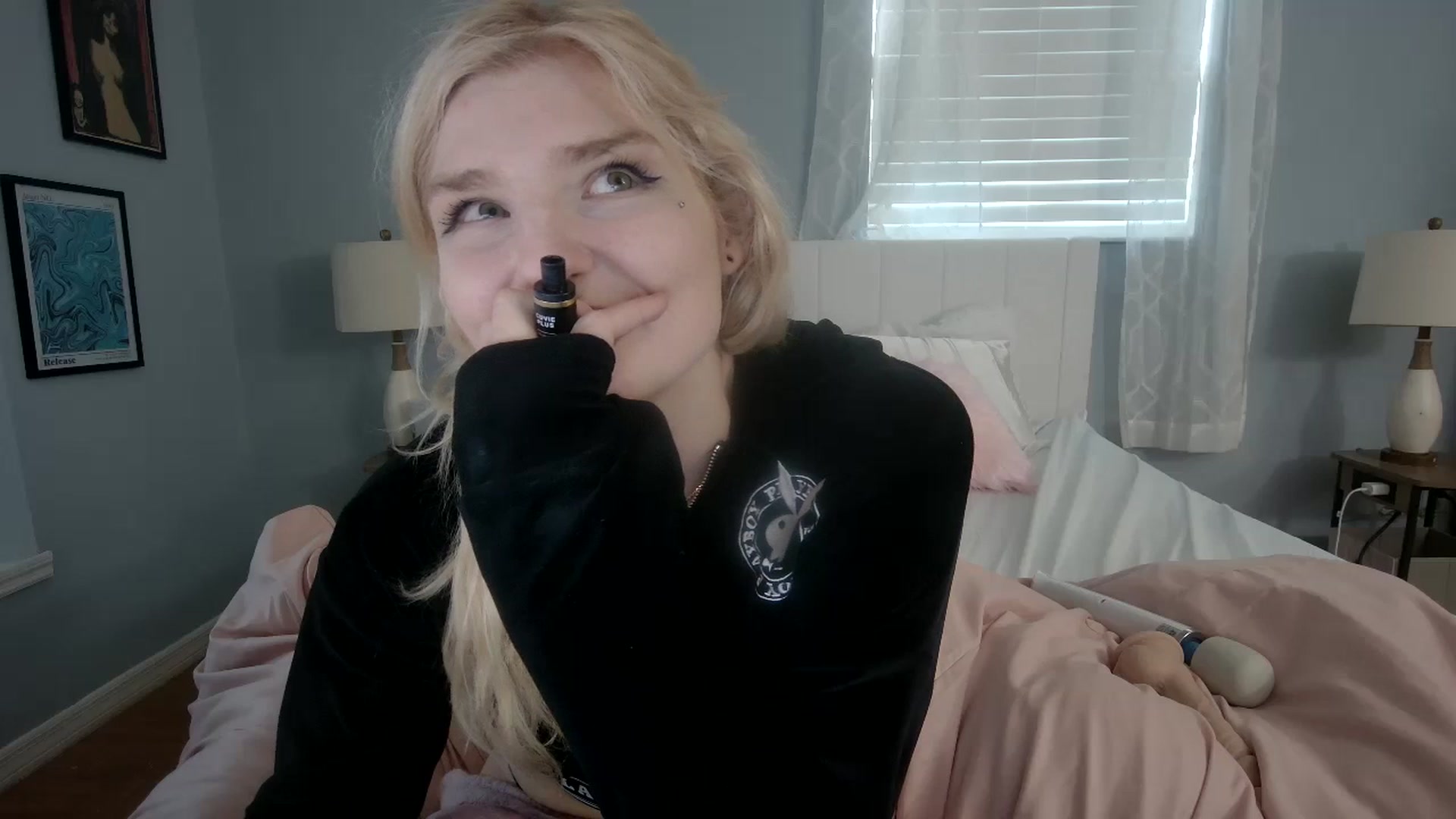 Gallery image thumbnail from DuckChan0's myfreecams stream on, 01/30/2024, 20:54 image 12 of 20