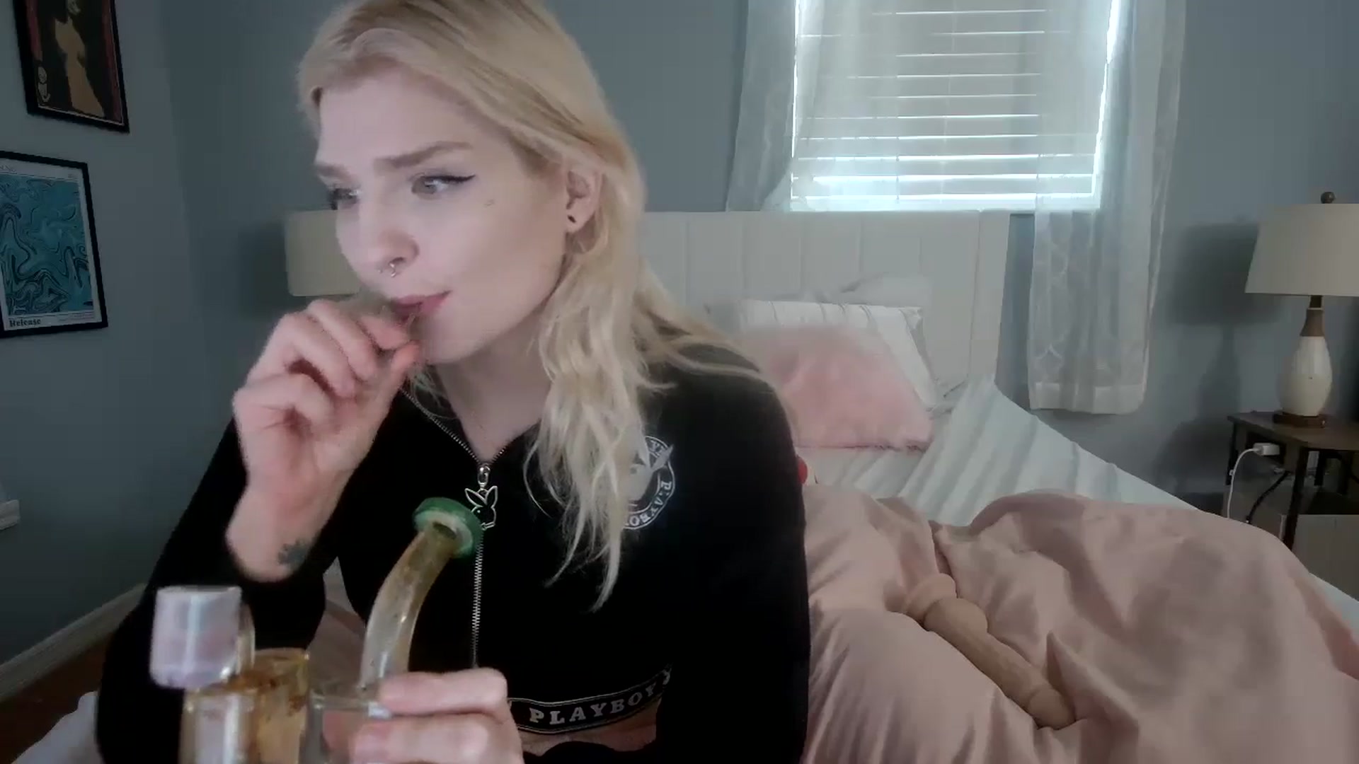 Gallery image thumbnail from DuckChan0's myfreecams stream on, 01/30/2024, 20:54 image 6 of 20
