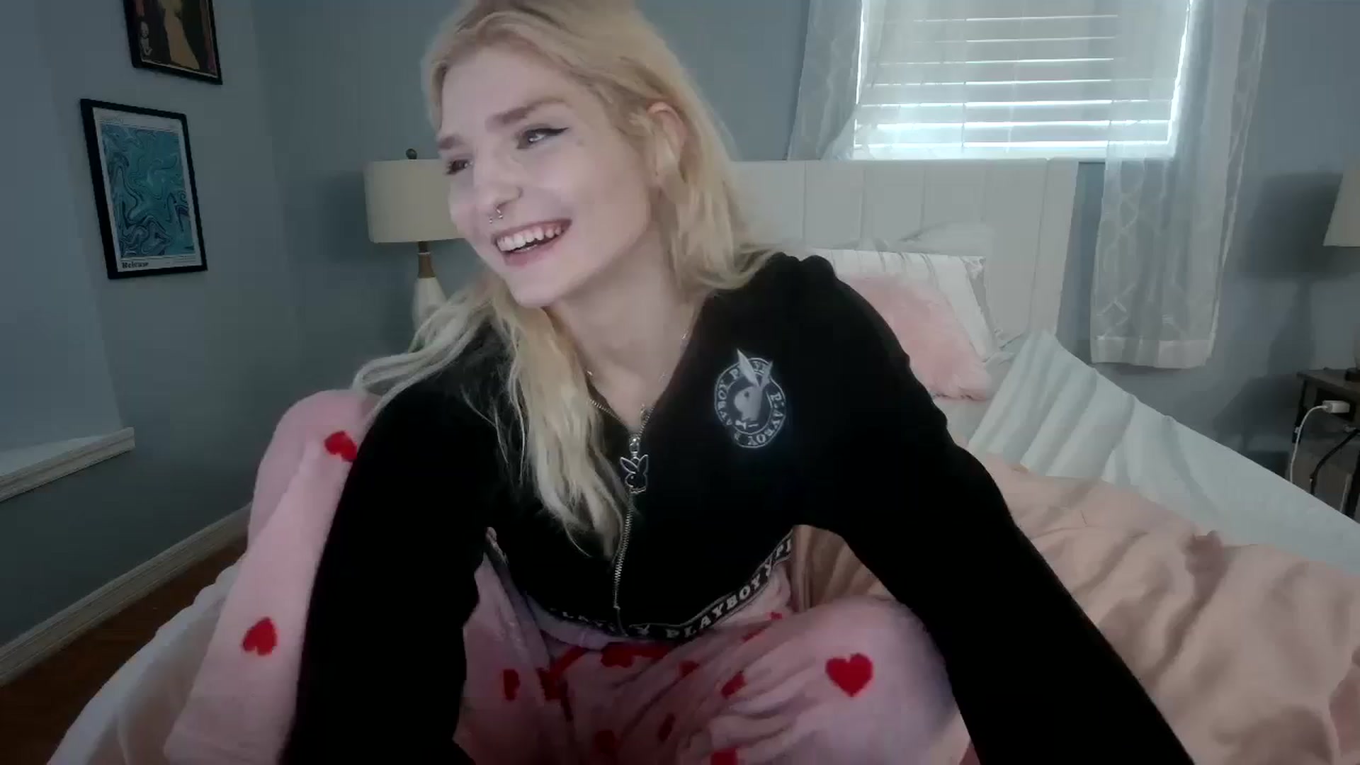Gallery image thumbnail from DuckChan0's myfreecams stream on, 01/30/2024, 20:54 image 1 of 20