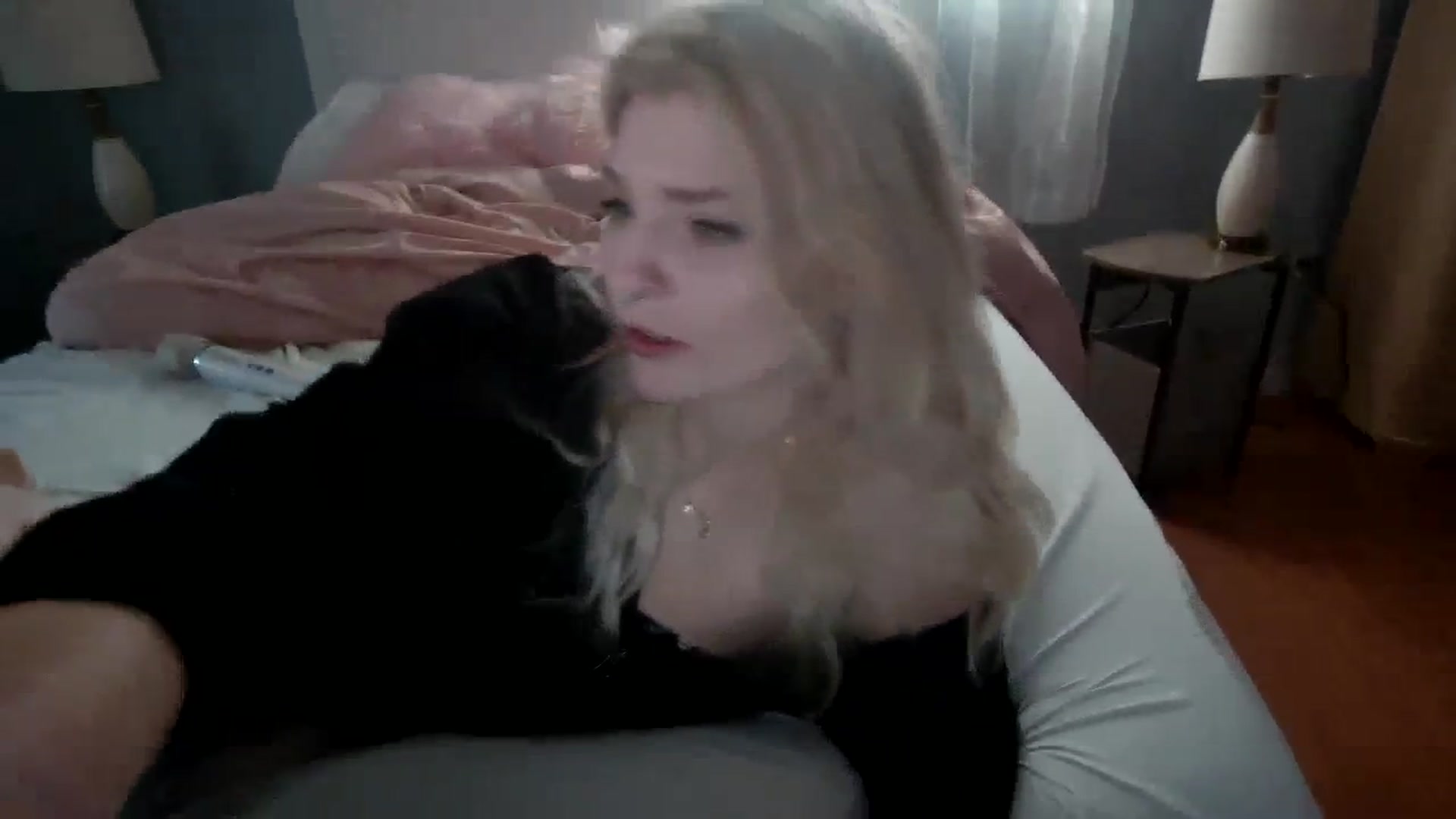 Gallery image thumbnail from DuckChan0's myfreecams stream on, 02/01/2024, 14:49 image 8 of 20