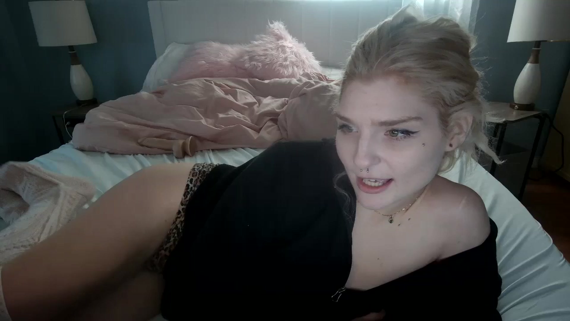 Gallery image thumbnail from DuckChan0's myfreecams stream on, 02/01/2024, 16:26 image 14 of 20