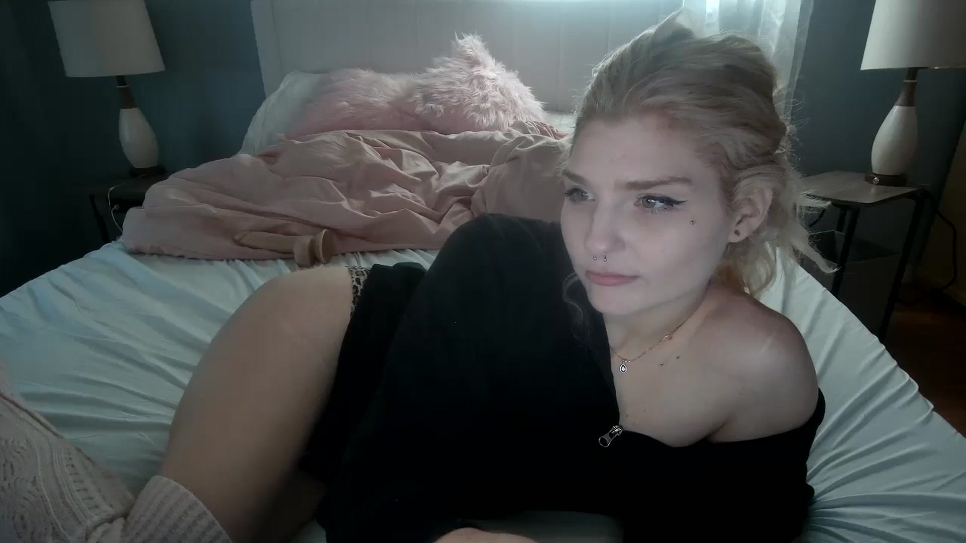 Gallery image thumbnail from DuckChan0's myfreecams stream on, 02/01/2024, 16:26 image 15 of 20