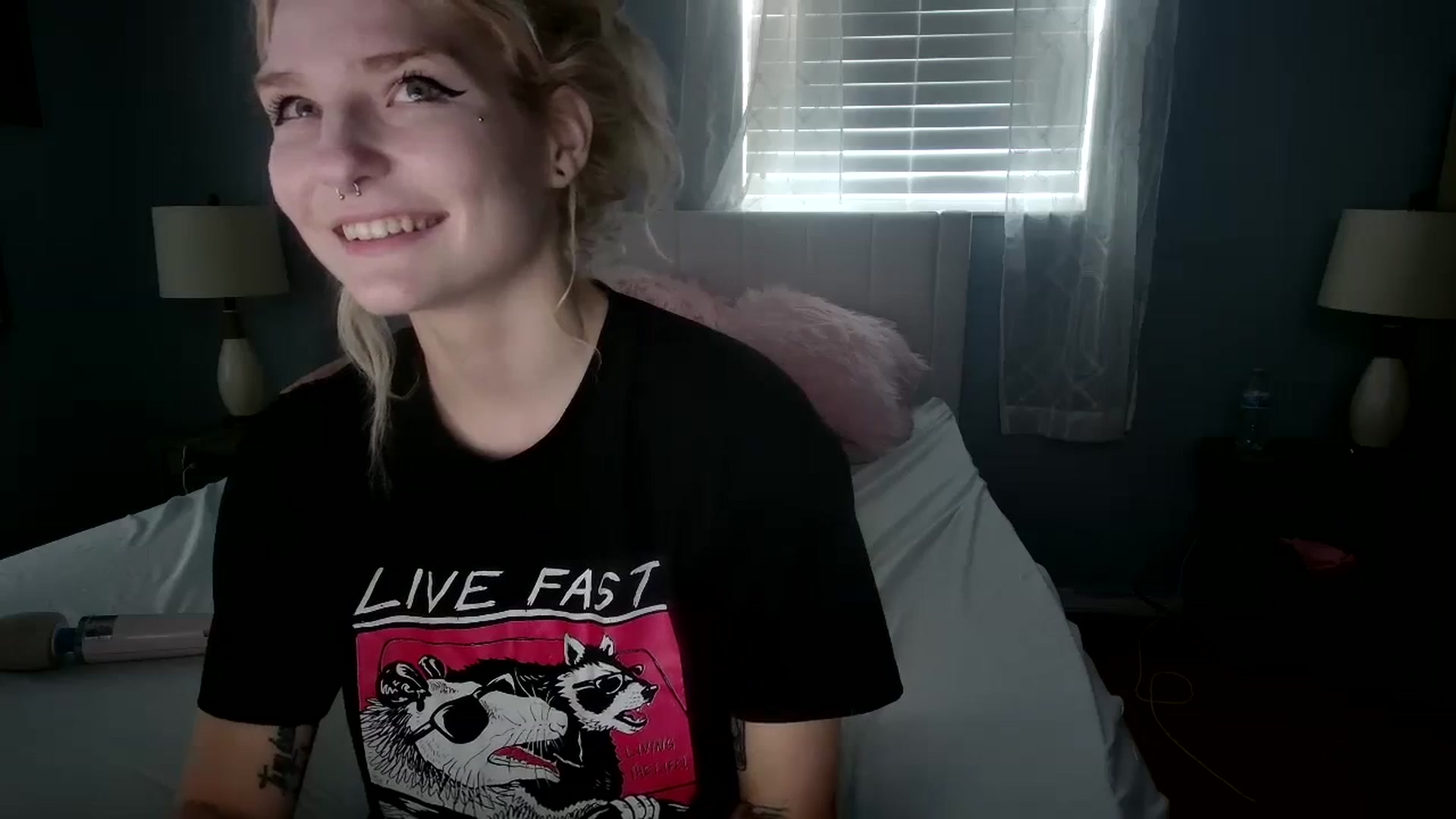Gallery image thumbnail from DuckChan0's myfreecams stream on, 02/02/2024, 18:24 image 14 of 20