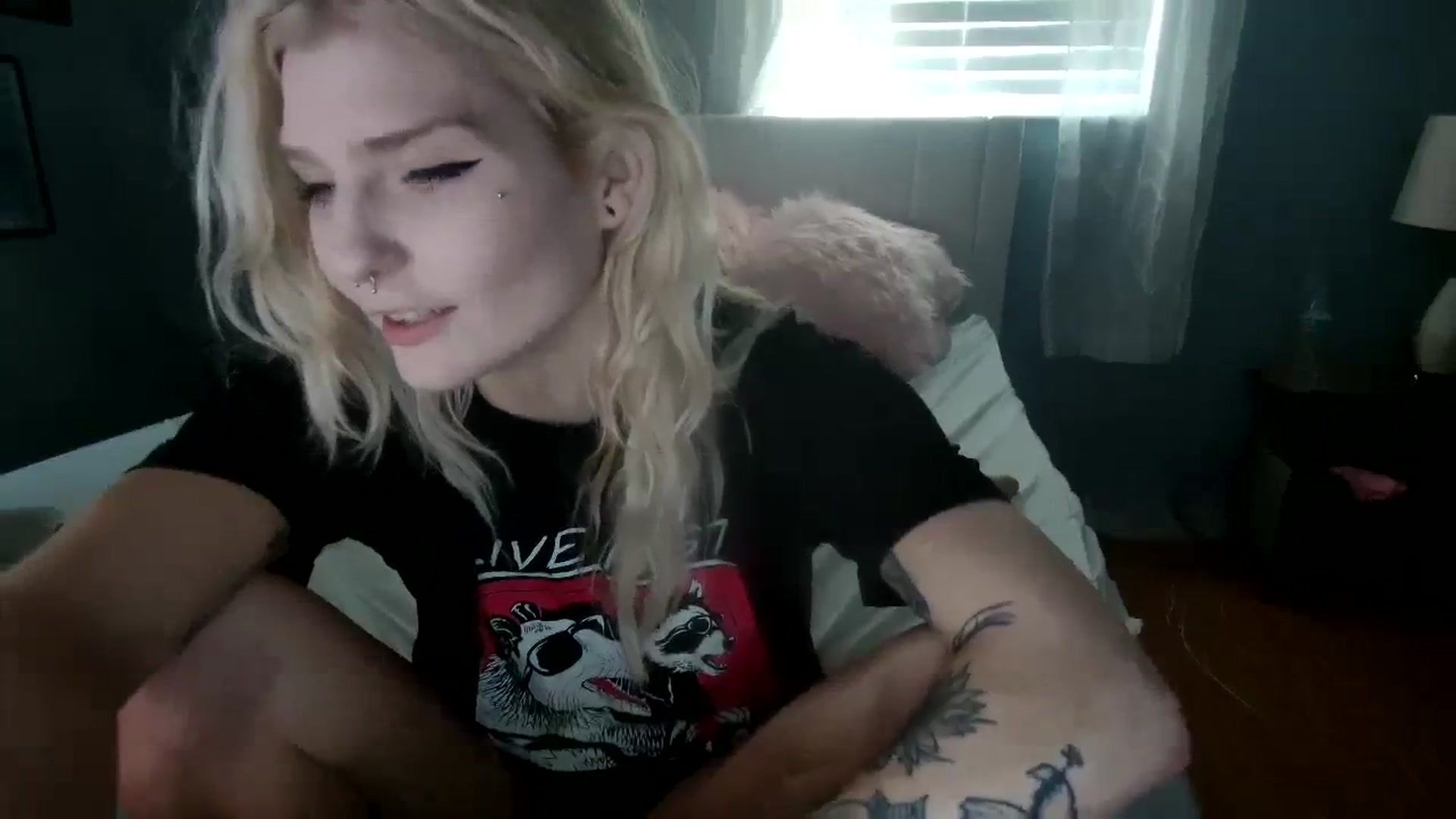 Gallery image thumbnail from DuckChan0's myfreecams stream on, 02/02/2024, 18:24 image 3 of 20