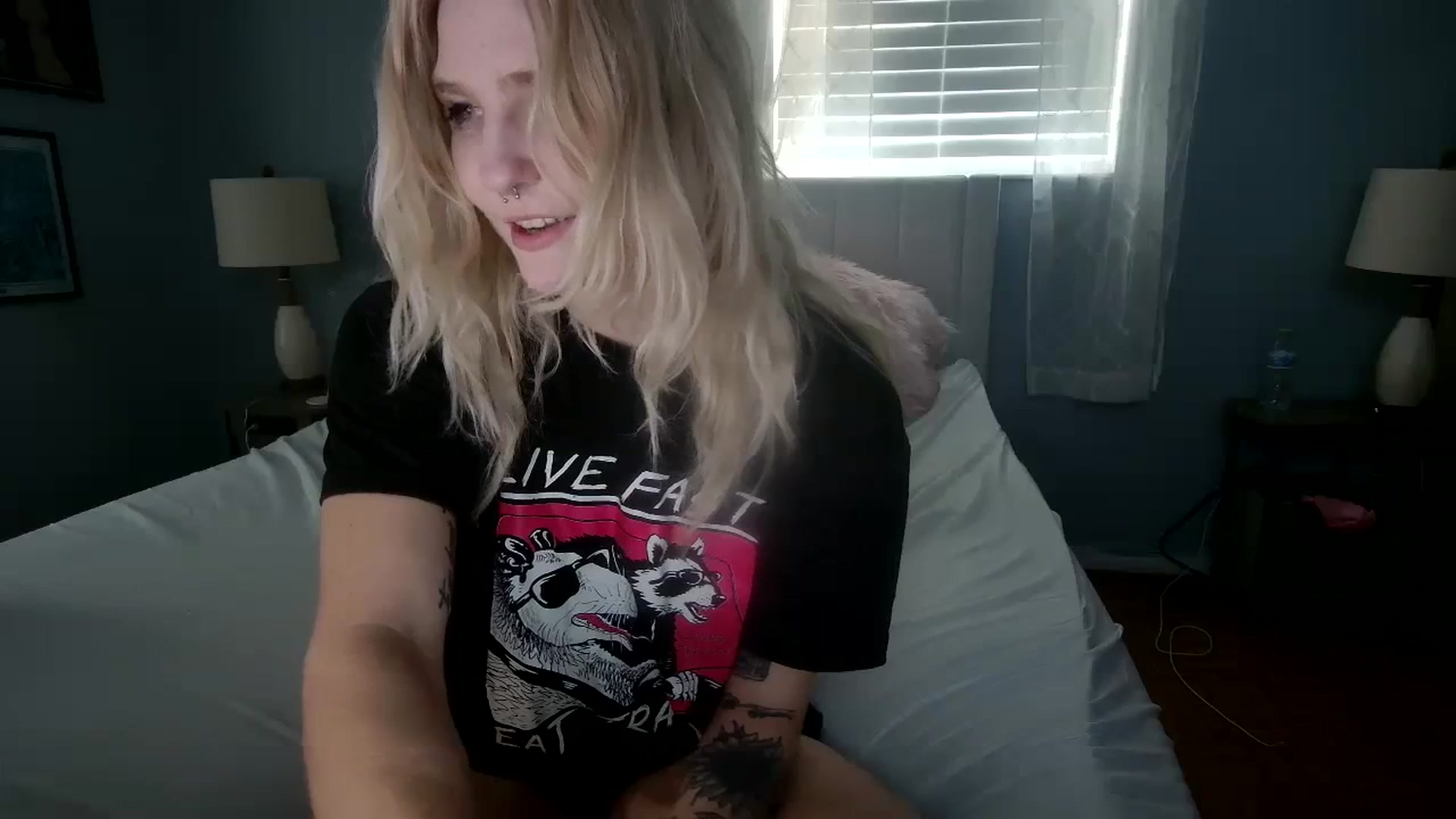 Gallery image thumbnail from DuckChan0's myfreecams stream on, 02/02/2024, 19:06 image 2 of 20