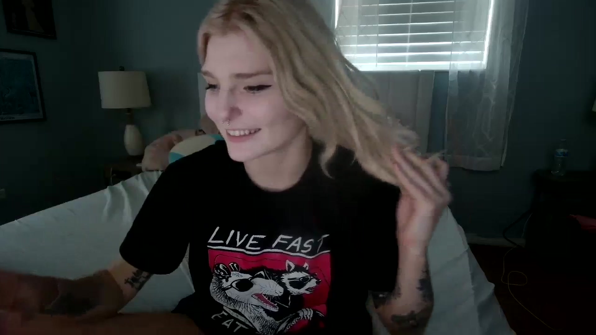Gallery image thumbnail from DuckChan0's myfreecams stream on, 02/02/2024, 19:06 image 16 of 20