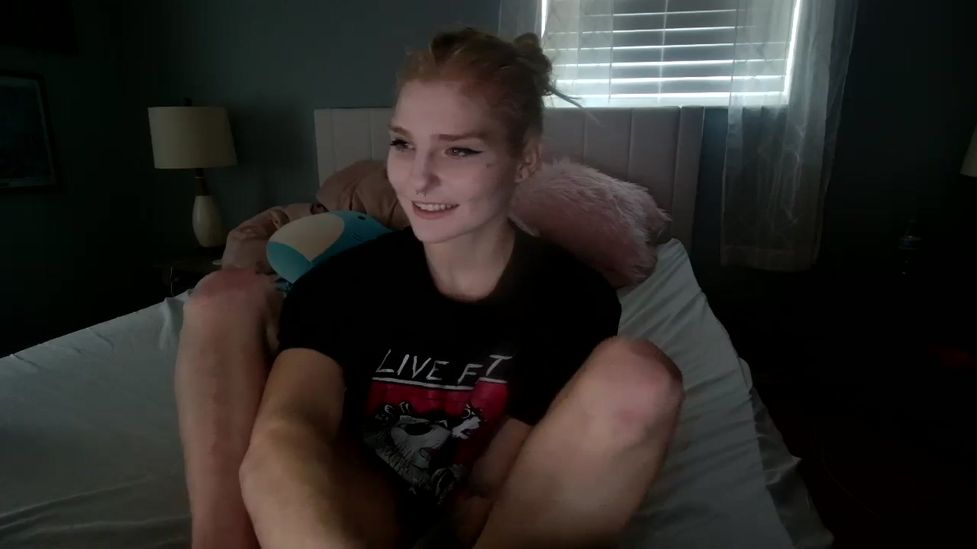 Gallery image thumbnail from DuckChan0's myfreecams stream on, 02/02/2024, 19:06 image 18 of 20