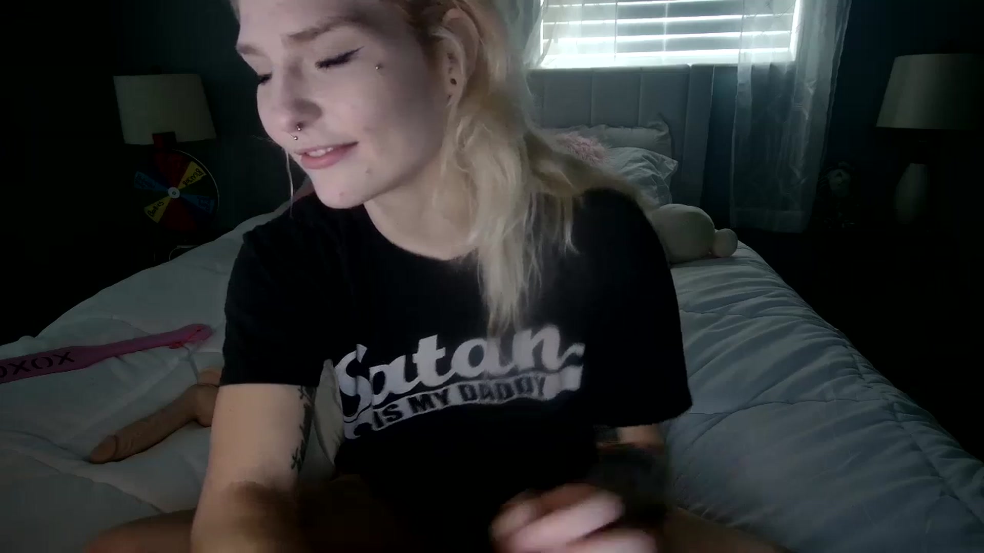 Gallery image thumbnail from DuckChan0's myfreecams stream on, 02/04/2024, 20:04 image 17 of 20