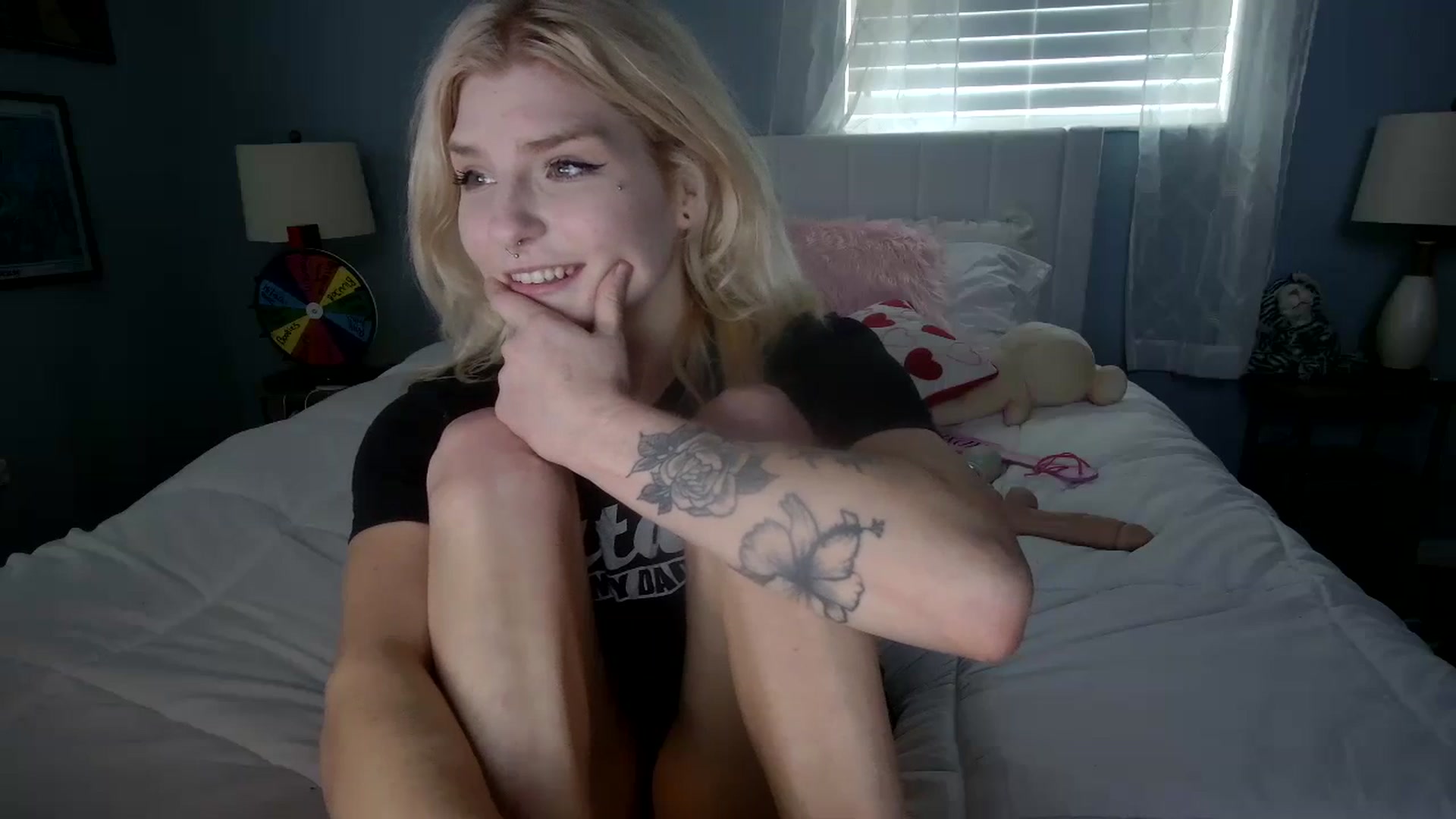 Gallery image thumbnail from DuckChan0's myfreecams stream on, 02/04/2024, 20:04 image 10 of 20