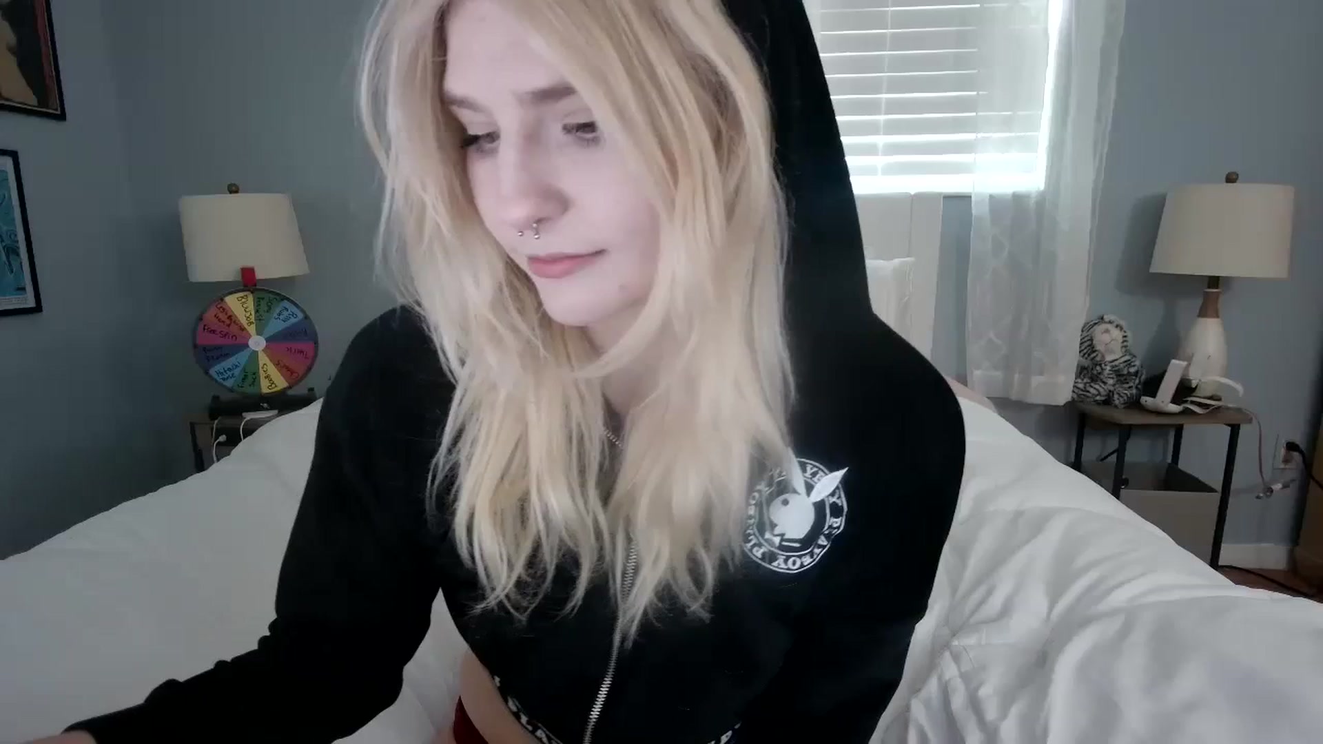 Gallery image thumbnail from DuckChan0's myfreecams stream on, 02/05/2024, 17:30 image 7 of 20
