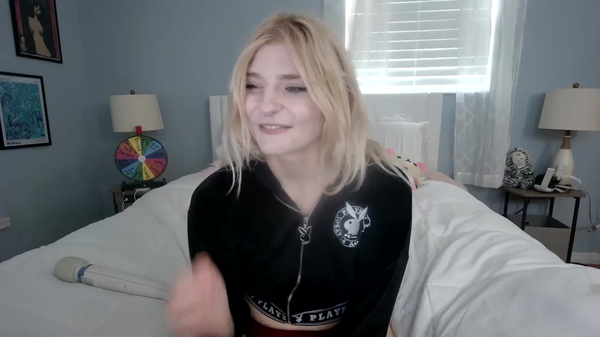 Gallery image thumbnail from DuckChan0's myfreecams stream on, 02/05/2024, 17:30 image 3 of 20