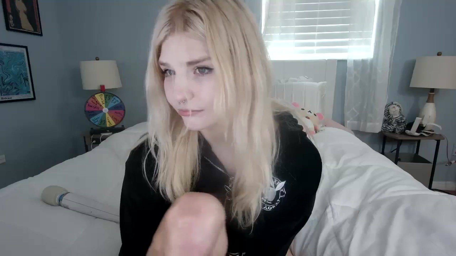 Gallery image thumbnail from DuckChan0's myfreecams stream on, 02/05/2024, 17:30 image 2 of 20
