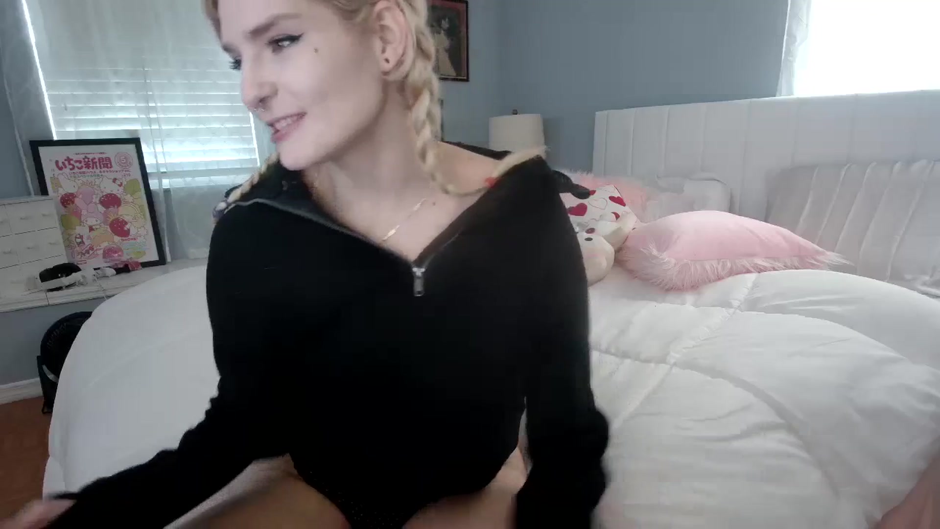 Gallery image thumbnail from DuckChan0's myfreecams stream on, 02/06/2024, 15:21 image 3 of 20
