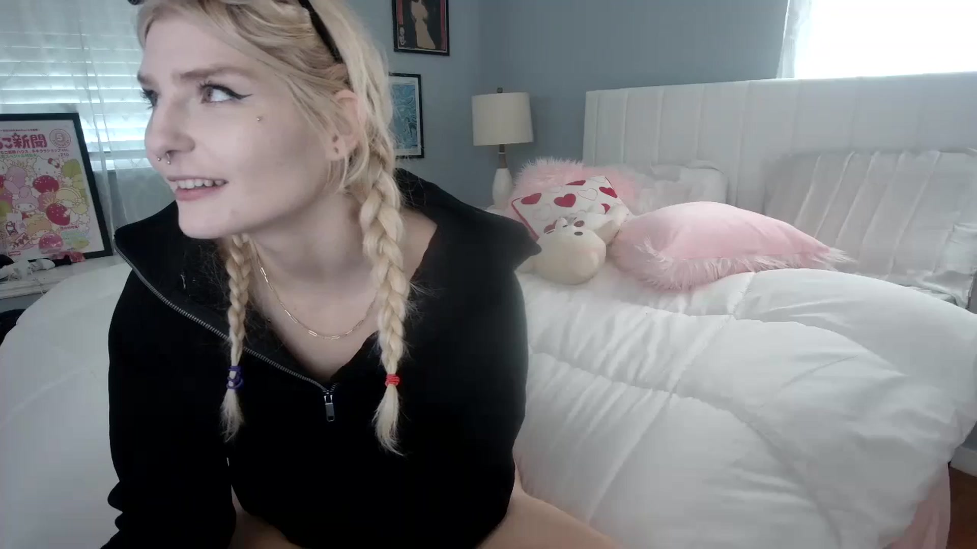 Gallery image thumbnail from DuckChan0's myfreecams stream on, 02/06/2024, 15:21 image 17 of 20