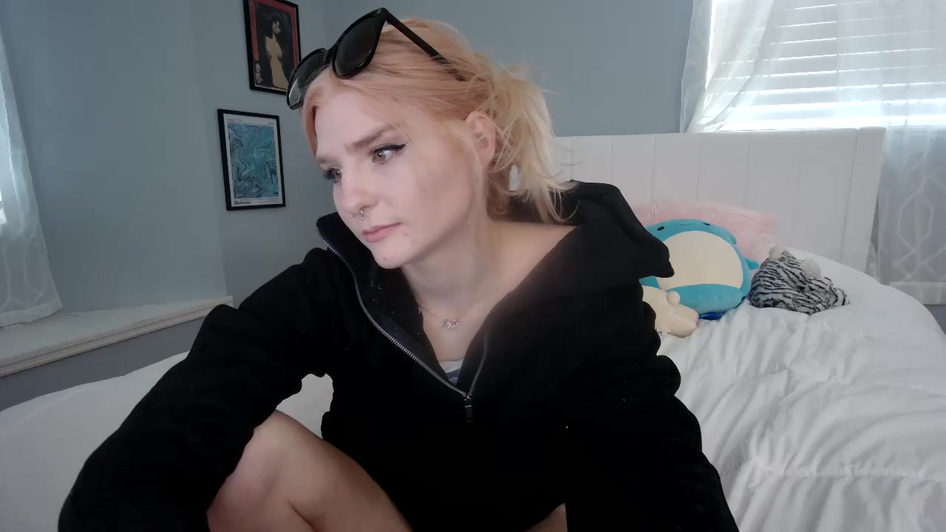 Gallery image thumbnail from DuckChan0's myfreecams stream on, 02/08/2024, 20:00 image 12 of 20
