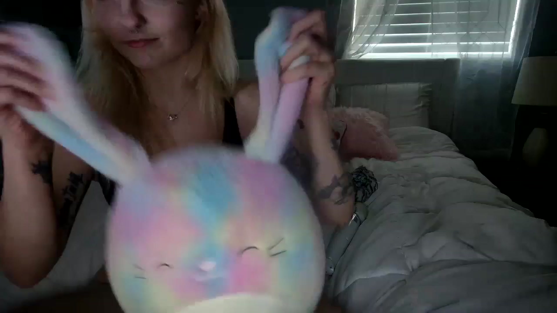 Gallery image thumbnail from DuckChan0's myfreecams stream on, 02/10/2024, 22:27 image 14 of 20
