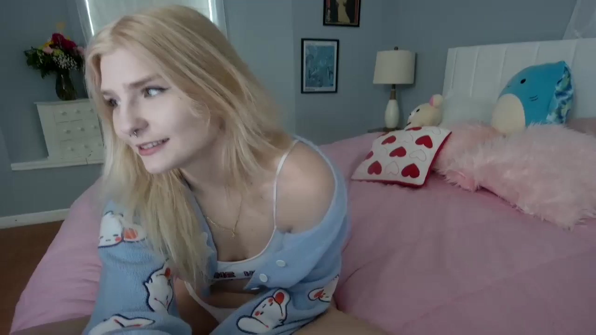 Gallery image thumbnail from DuckChan0's myfreecams stream on, 02/18/2024, 18:23 image 1 of 20