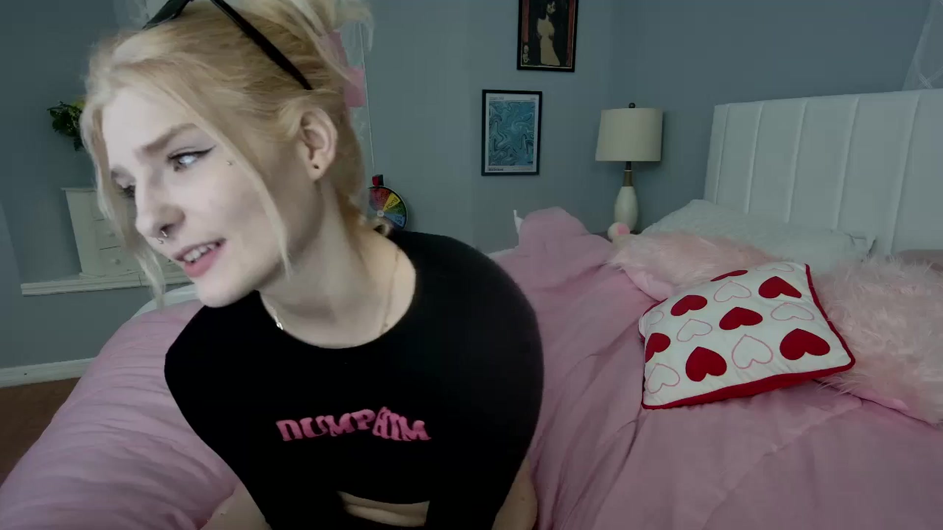 Gallery image thumbnail from DuckChan0's myfreecams stream on, 02/18/2024, 23:32 image 13 of 20