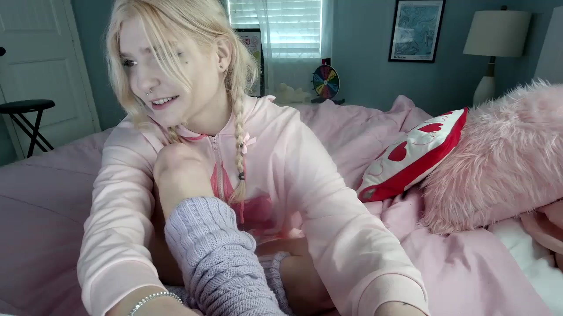 Gallery image thumbnail from DuckChan0's myfreecams stream on, 02/20/2024, 16:56 image 11 of 20