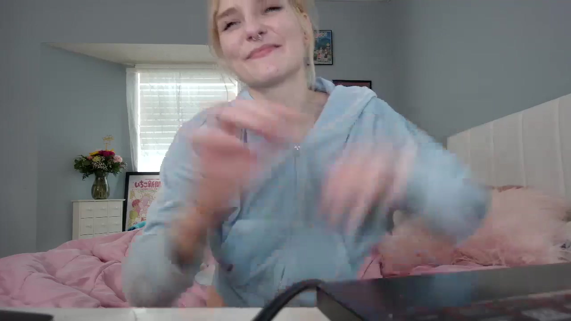 Gallery image thumbnail from DuckChan0's myfreecams stream on, 02/22/2024, 18:41 image 15 of 20
