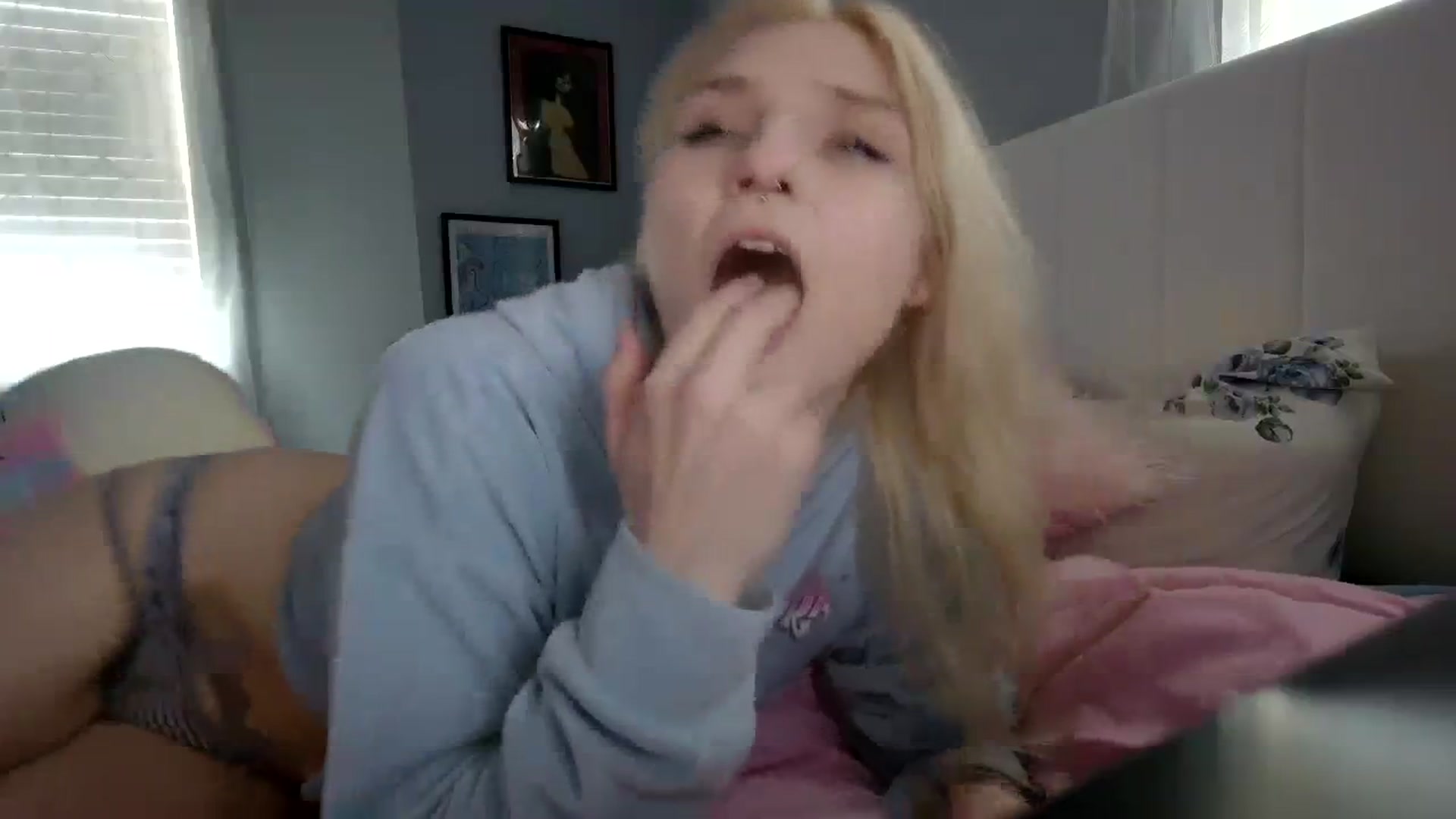 Gallery image thumbnail from DuckChan0's myfreecams stream on, 02/22/2024, 18:41 image 20 of 20