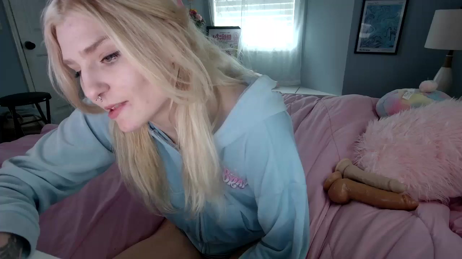 Gallery image thumbnail from DuckChan0's myfreecams stream on, 02/22/2024, 18:41 image 4 of 20