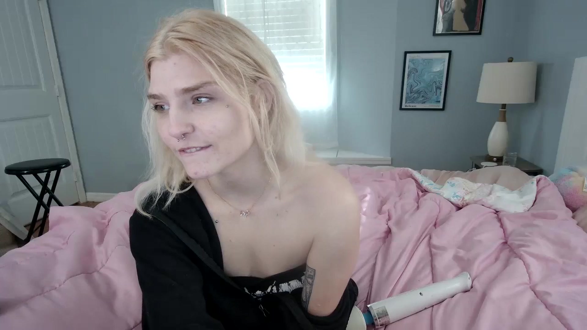 Gallery image thumbnail from DuckChan0's myfreecams stream on, 02/23/2024, 16:10 image 19 of 20