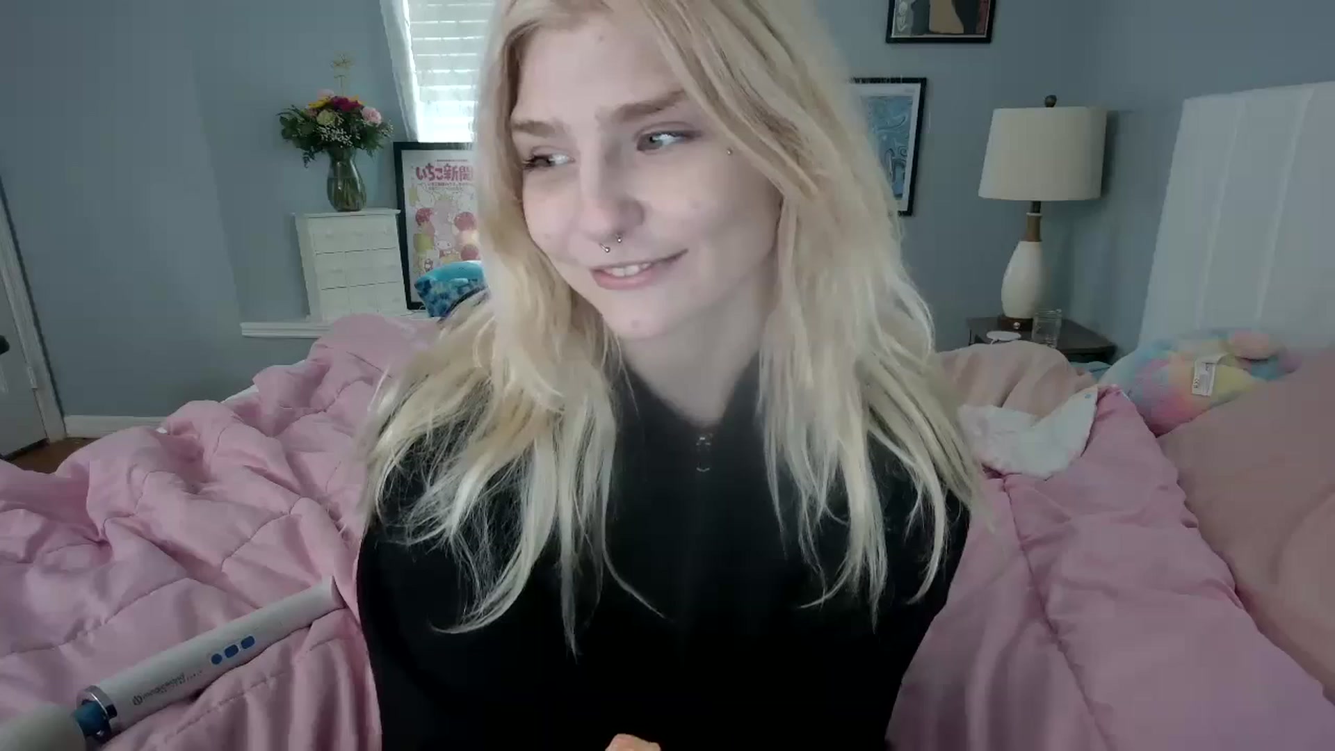 Gallery image thumbnail from DuckChan0's myfreecams stream on, 02/23/2024, 17:13 image 14 of 20