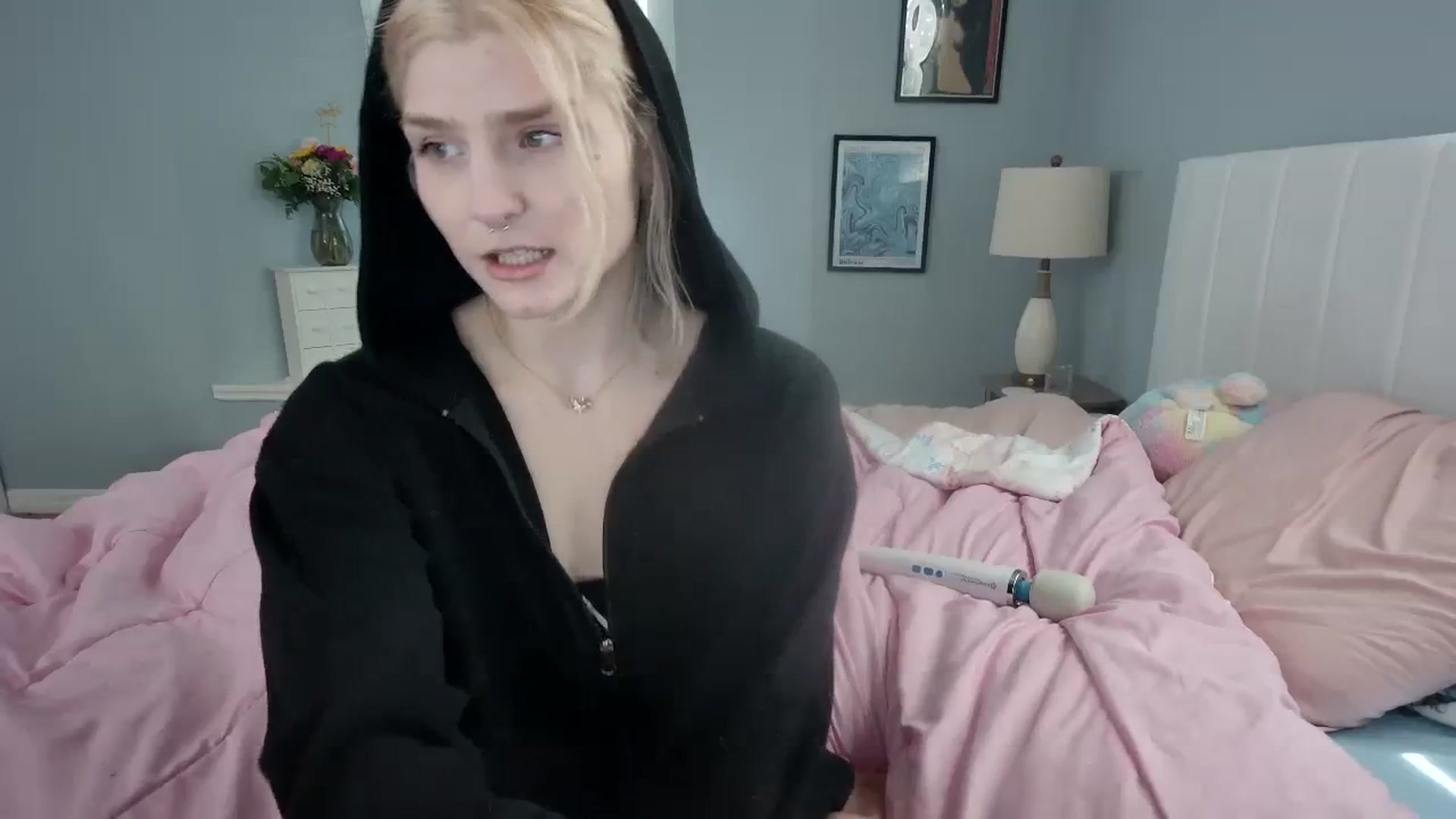 Gallery image thumbnail from DuckChan0's myfreecams stream on, 02/23/2024, 17:13 image 5 of 20